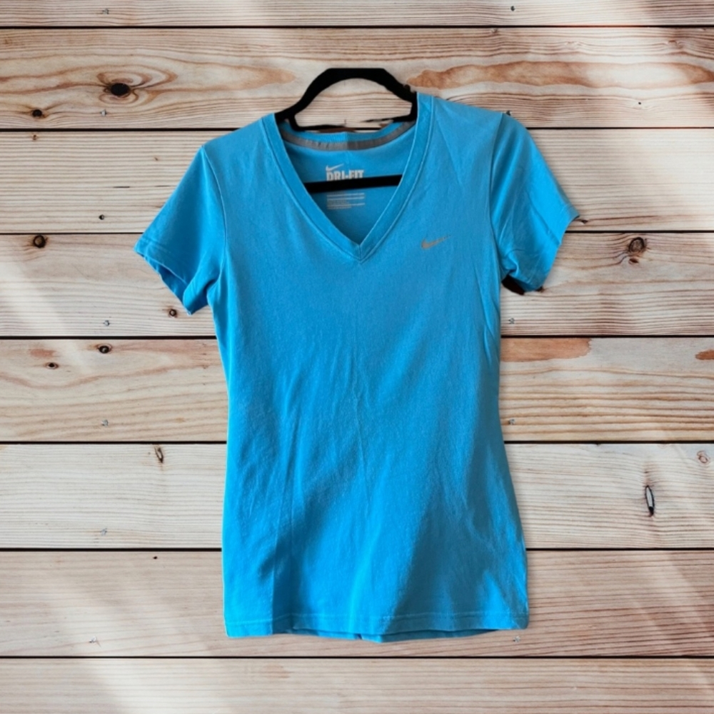 Nike Women's Blue Dri Fit VNeck Shirt ( Size Medium)
